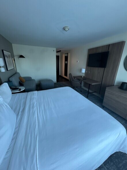 7611 Katy Fwy, Houston, TX à vendre - Photo intérieure – Image 2 sur 24