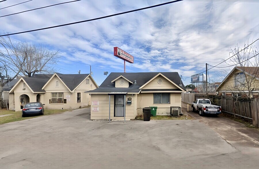 5737 Burwell St, Houston, TX à vendre - Photo de l’immeuble – Image 1 sur 16