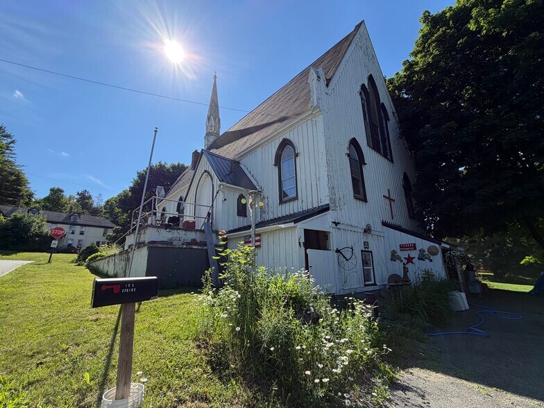 103 Spring St, Dexter, ME à vendre - Photo de l’immeuble – Image 2 sur 21