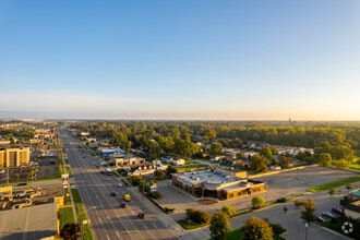 31920 Van Dyke Ave, Warren, MI - VUE AÉRIENNE  vue de carte