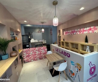 Plus de détails pour Local commercial à louer