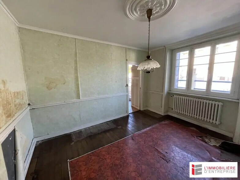 18 Rue De Rennes, Saint-Jouan-des-Guérets à vendre - Photo de l’immeuble – Image 3 sur 3
