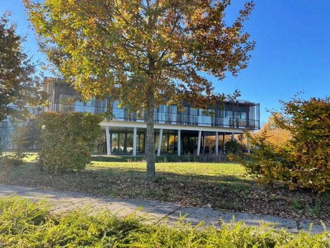 Plus de détails pour Bureau à vendre