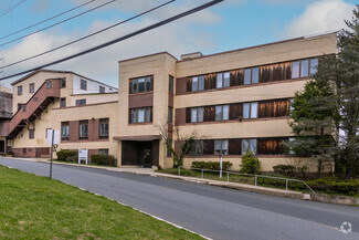 Plus de détails pour 101-105 Church St, Aberdeen, NJ - Différents types d’espaces à louer