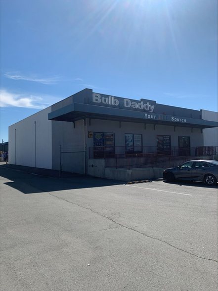 1100 Terminal Way, Reno, NV à louer - Photo de l’immeuble – Image 1 sur 18