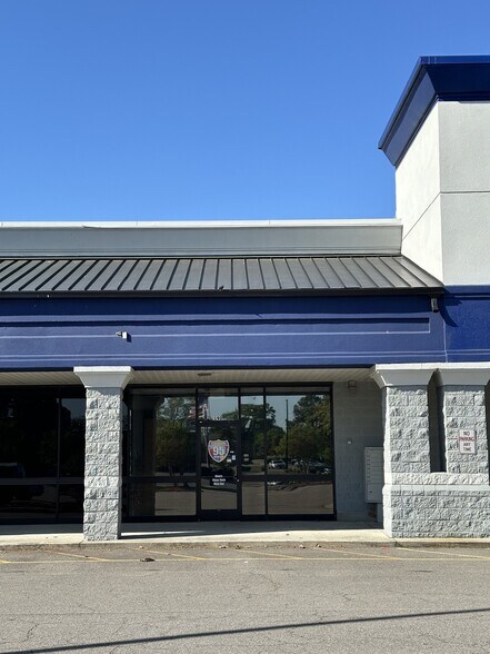 1400 Walter Reed Rd, Fayetteville, NC à louer - Photo de l’immeuble – Image 2 sur 8