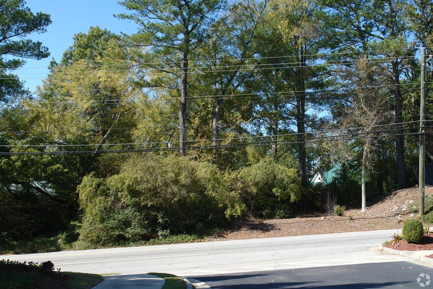 360 Brady Pl, Alpharetta, GA à vendre - Photo principale – Image 1 sur 8