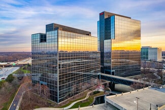 Plus de détails pour Woodfield Corporate Center – Bureau à vendre, Schaumburg, IL