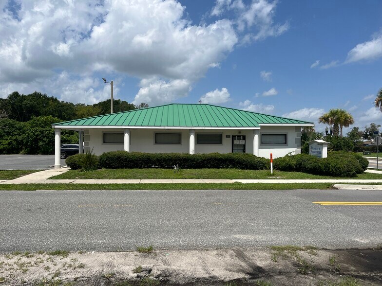 305 S Childs St, Leesburg, FL à vendre - Photo de l’immeuble – Image 2 sur 60