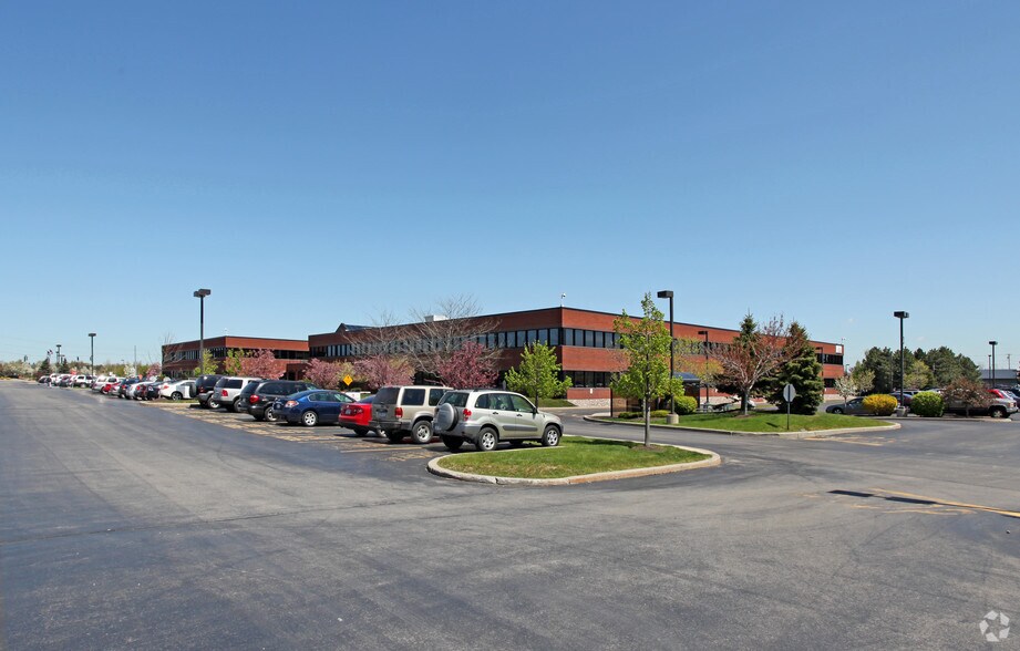 1759 Wehrle Dr, Amherst, NY à louer - Photo de l’immeuble – Image 3 sur 5