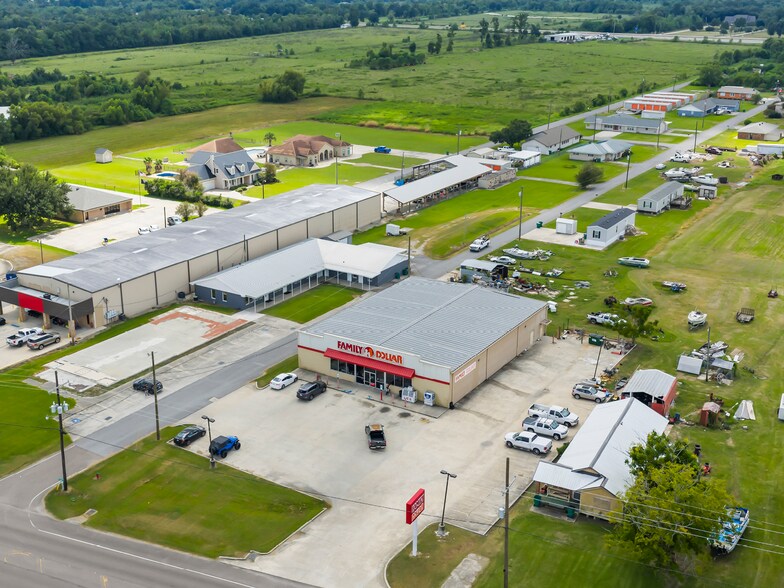 13210 West Main Street, Larose, LA à vendre - Photo de l’immeuble – Image 2 sur 3
