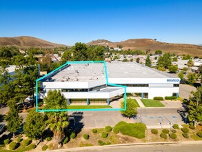 2255 Union Pl, Simi Valley, CA à louer Photo de l’immeuble– Image 1 sur 2