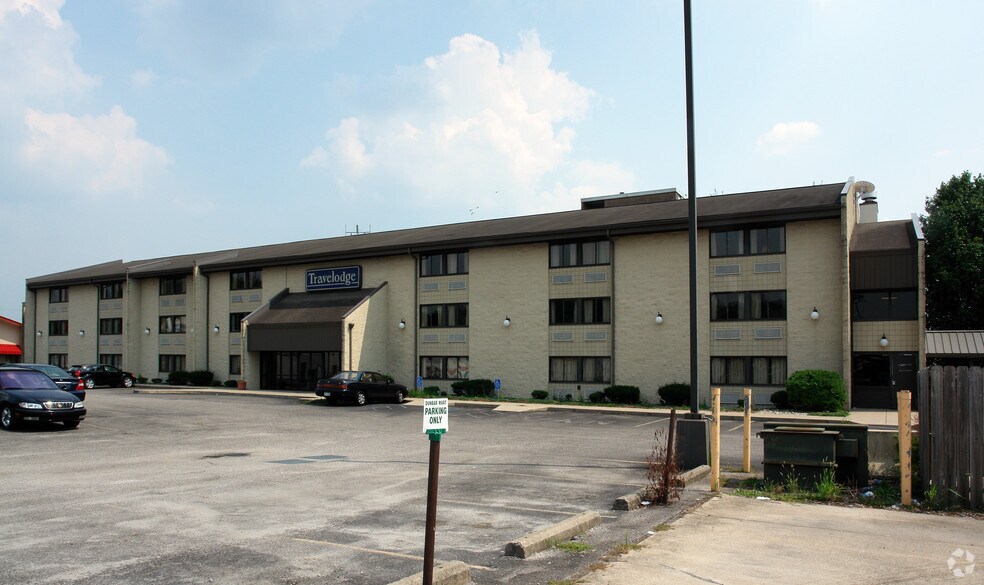 1007 Dunbar Ave, Dunbar, WV à vendre - Photo principale – Image 1 sur 27