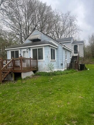 Plus de détails pour 752 Laird St, Lake Orion, MI - Logement à vendre