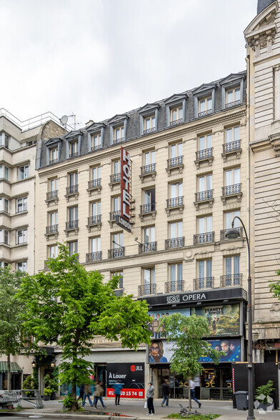 32 Boulevard Des Italiens, Paris à louer - Photo de l’immeuble – Image 2 sur 2