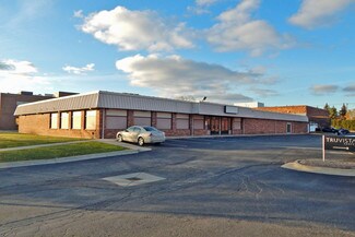 Plus de détails pour 244 W Maple Rd, Troy, MI - Local commercial à vendre