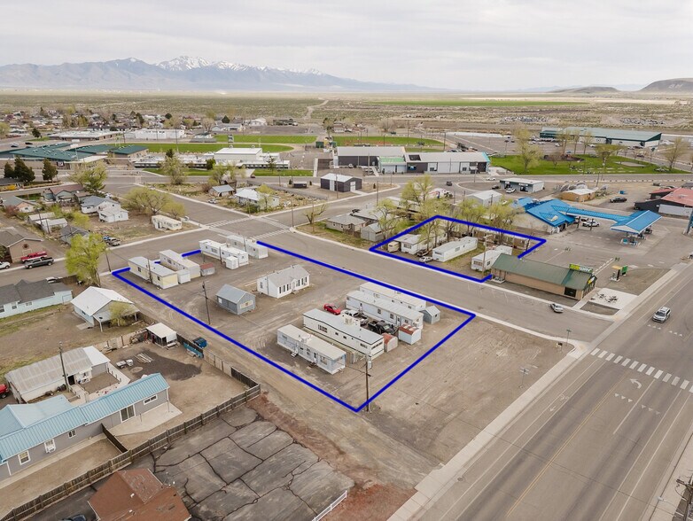 64 7th St, Battle Mountain, NV à vendre - Photo de l’immeuble – Image 2 sur 58