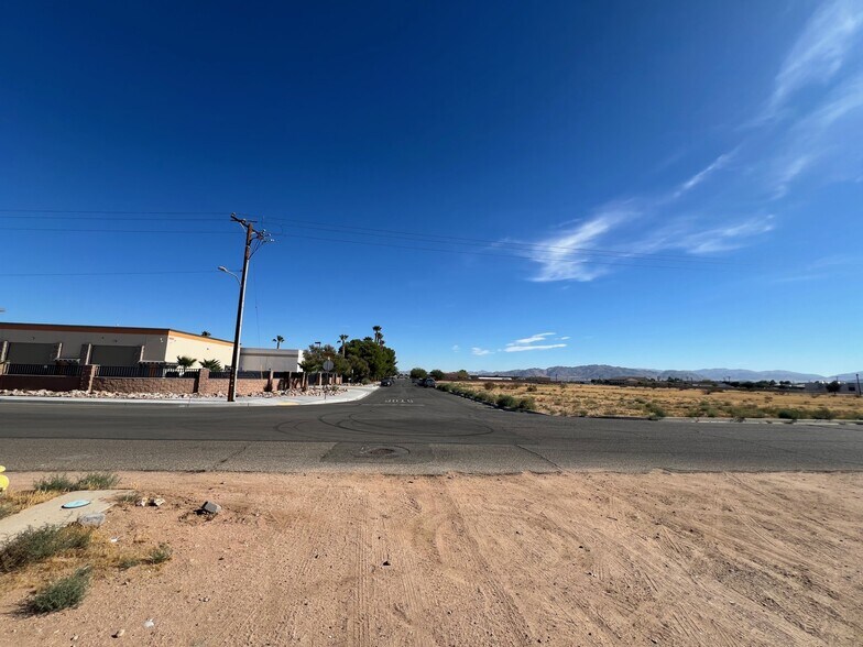 Ottawa Rd, Apple Valley, CA à vendre - Photo de l’immeuble – Image 2 sur 6