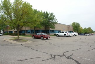 Plus de détails pour 2405-2495 Xenium Ln N, Plymouth, MN - Local d'activités à louer