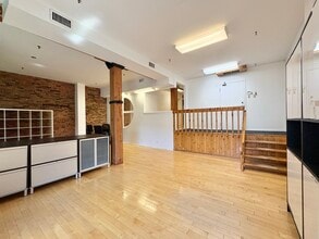 430-432 Rue Sainte-Hélène, Montréal, QC à louer Photo intérieure– Image 2 sur 8