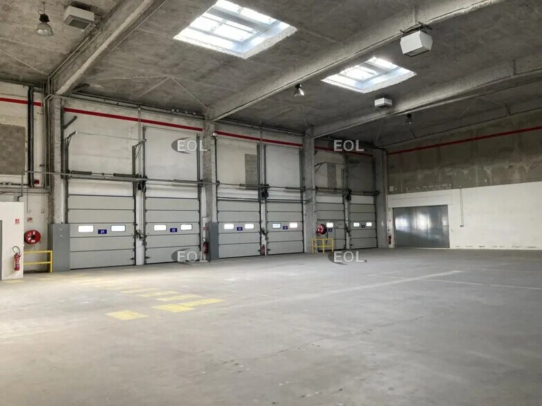 Industriel/Logistique dans Charenton-le-Pont à louer - Photo intérieure – Image 3 sur 22
