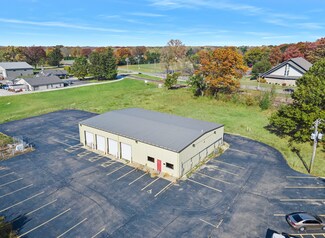 Plus de détails pour 802 Hickory St, Mahomet, IL - Industriel/Logistique à vendre