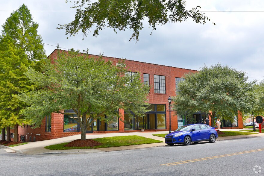 222 N Lafayette St, Shelby, NC à louer - Photo principale – Image 1 sur 6