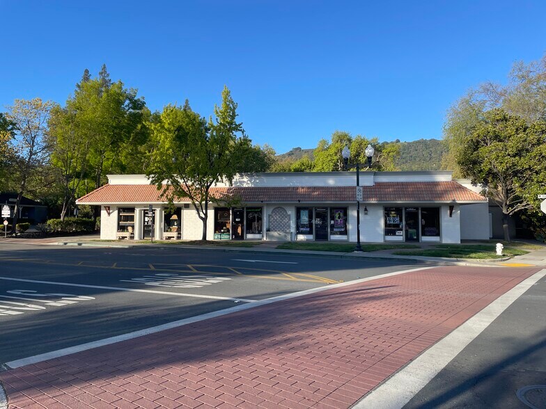 115 Railroad Ave, Danville, CA à louer - Photo de l’immeuble – Image 3 sur 12
