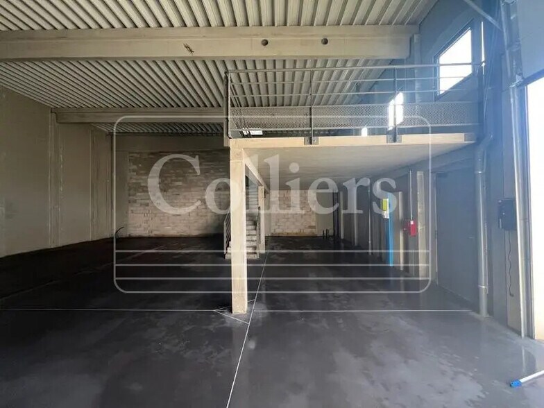 Route De Salon, Les Pennes-Mirabeau à vendre - Photo de l’immeuble – Image 3 sur 10