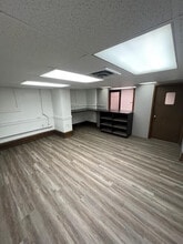 127-133 W Michigan Ave, Ypsilanti, MI à louer Photo intérieure– Image 1 sur 8