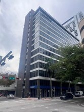 150 SE 2nd Ave, Miami, FL à louer Photo intérieure– Image 1 sur 10