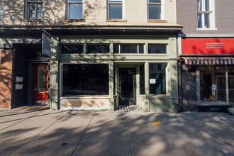 609 Warren St, Hudson, NY à louer Photo intérieure– Image 2 sur 5