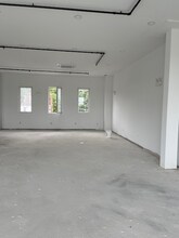18610 Union Tpke, Fresh Meadows, NY à louer Photo intérieure– Image 1 sur 11