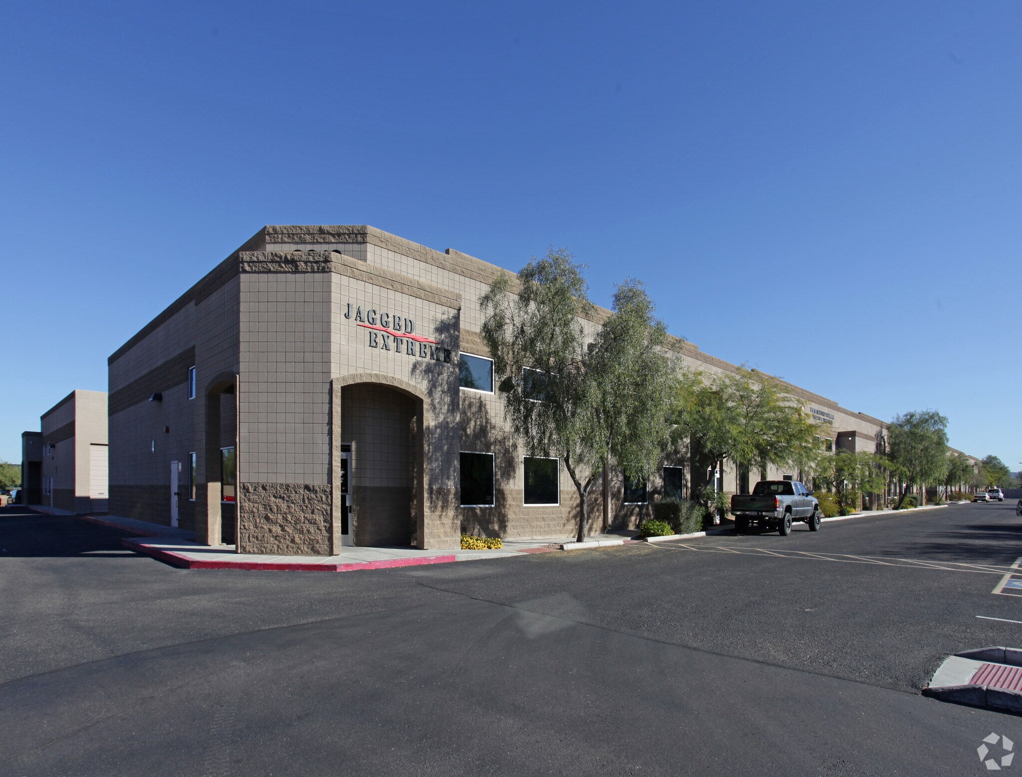 2010 W Parkside Ln, Phoenix, AZ à vendre Photo de l’immeuble– Image 1 sur 5