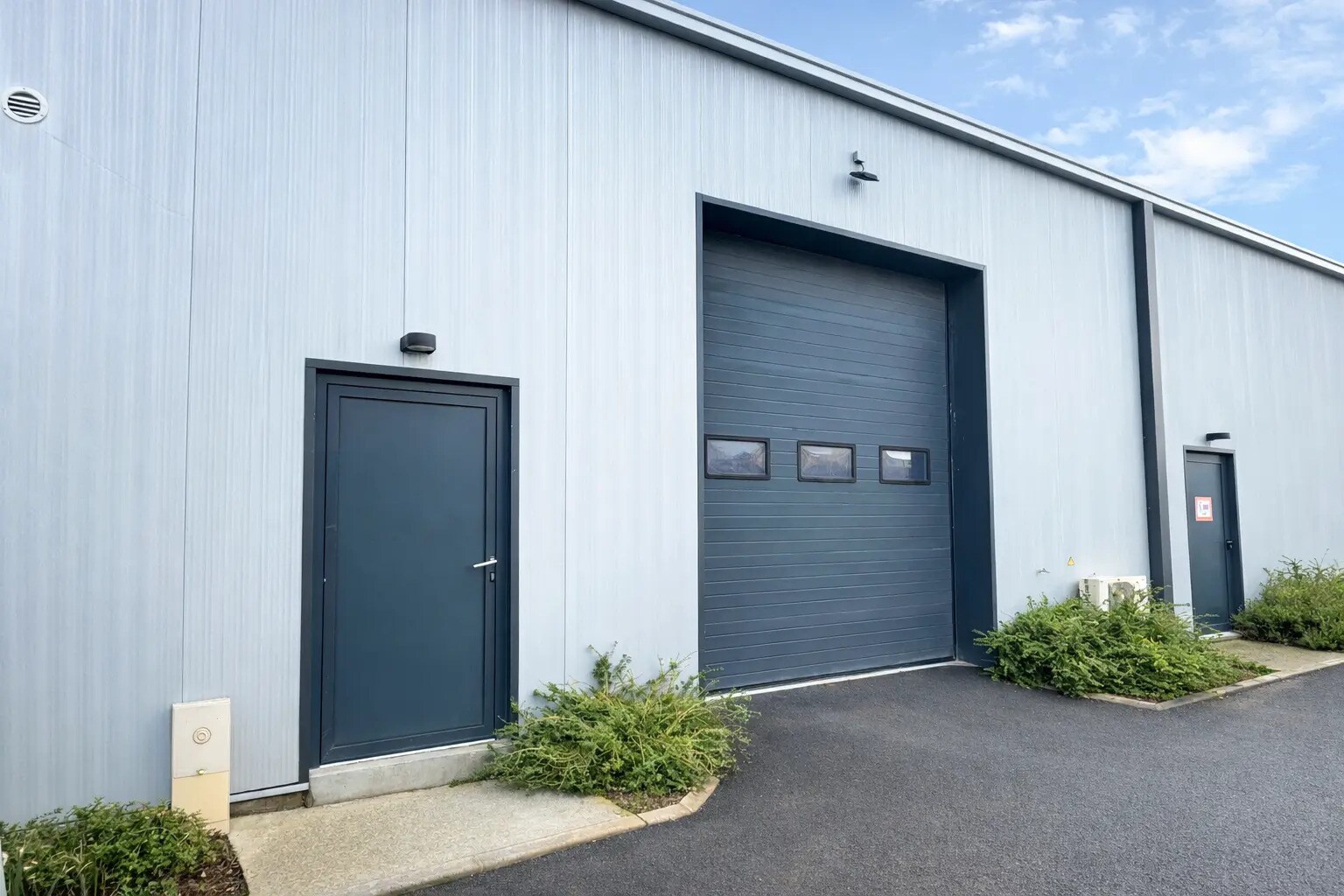 Industriel/Logistique dans Lagny-sur-Marne à vendre Photo de l’immeuble– Image 1 sur 5