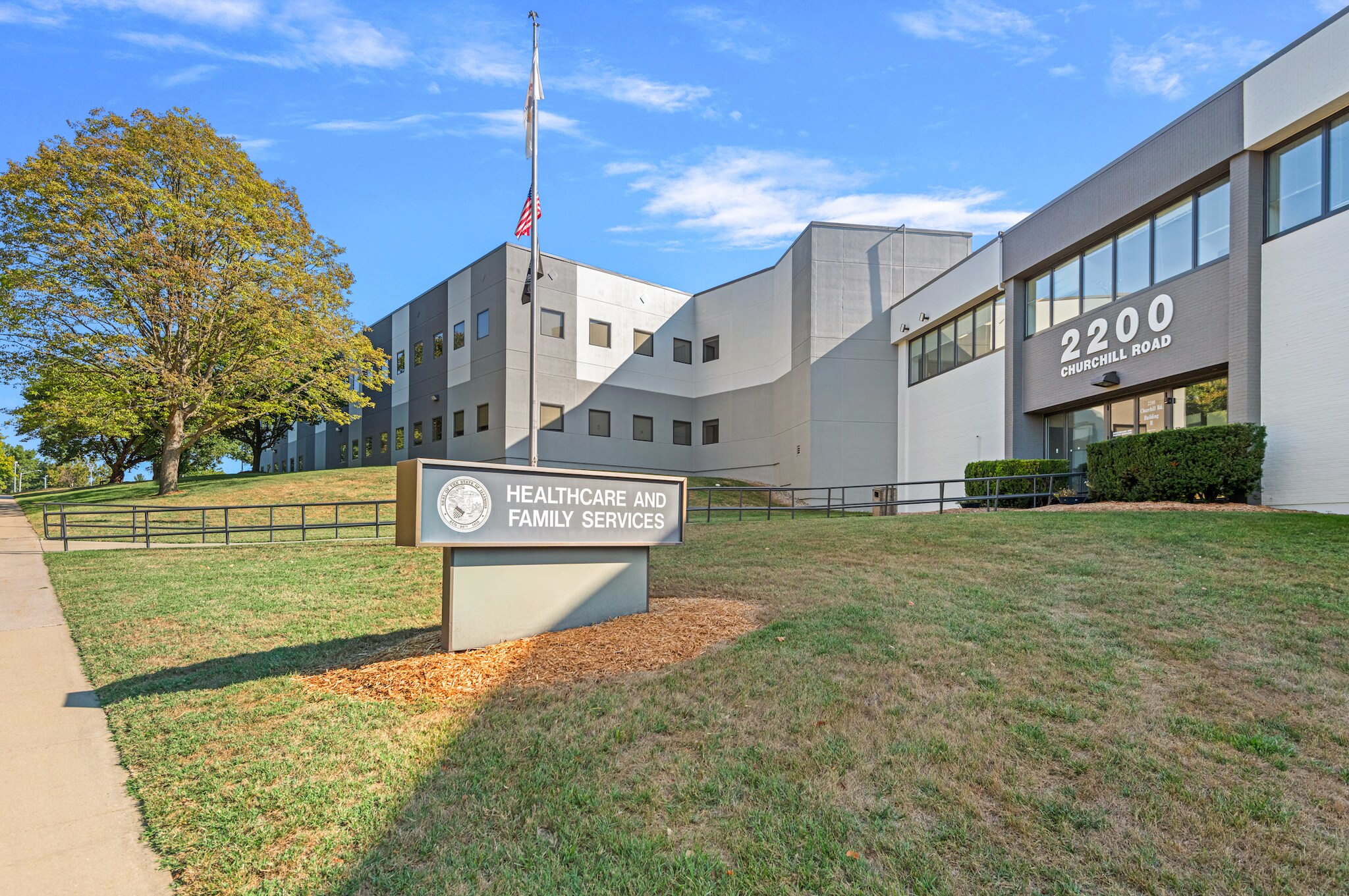 2200 Churchill Rd, Springfield, IL à vendre Photo de l’immeuble– Image 1 sur 5