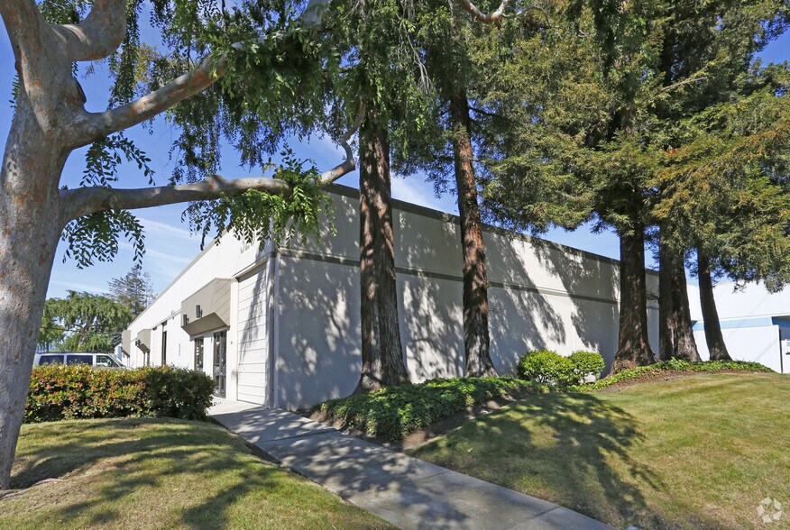 3284 Edward Ave, Santa Clara, CA à louer - Photo de l’immeuble – Image 3 sur 5