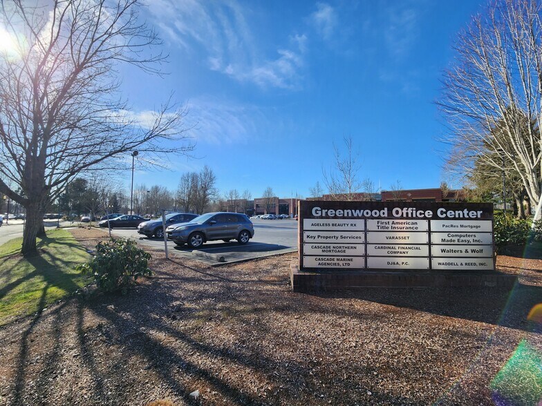 7700-7710 NE Greenwood Dr, Vancouver, WA à louer - Photo de l’immeuble – Image 2 sur 10