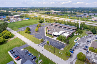 1451 McMahon Dr, Neenah, WI - VUE AÉRIENNE  vue de carte - Image1