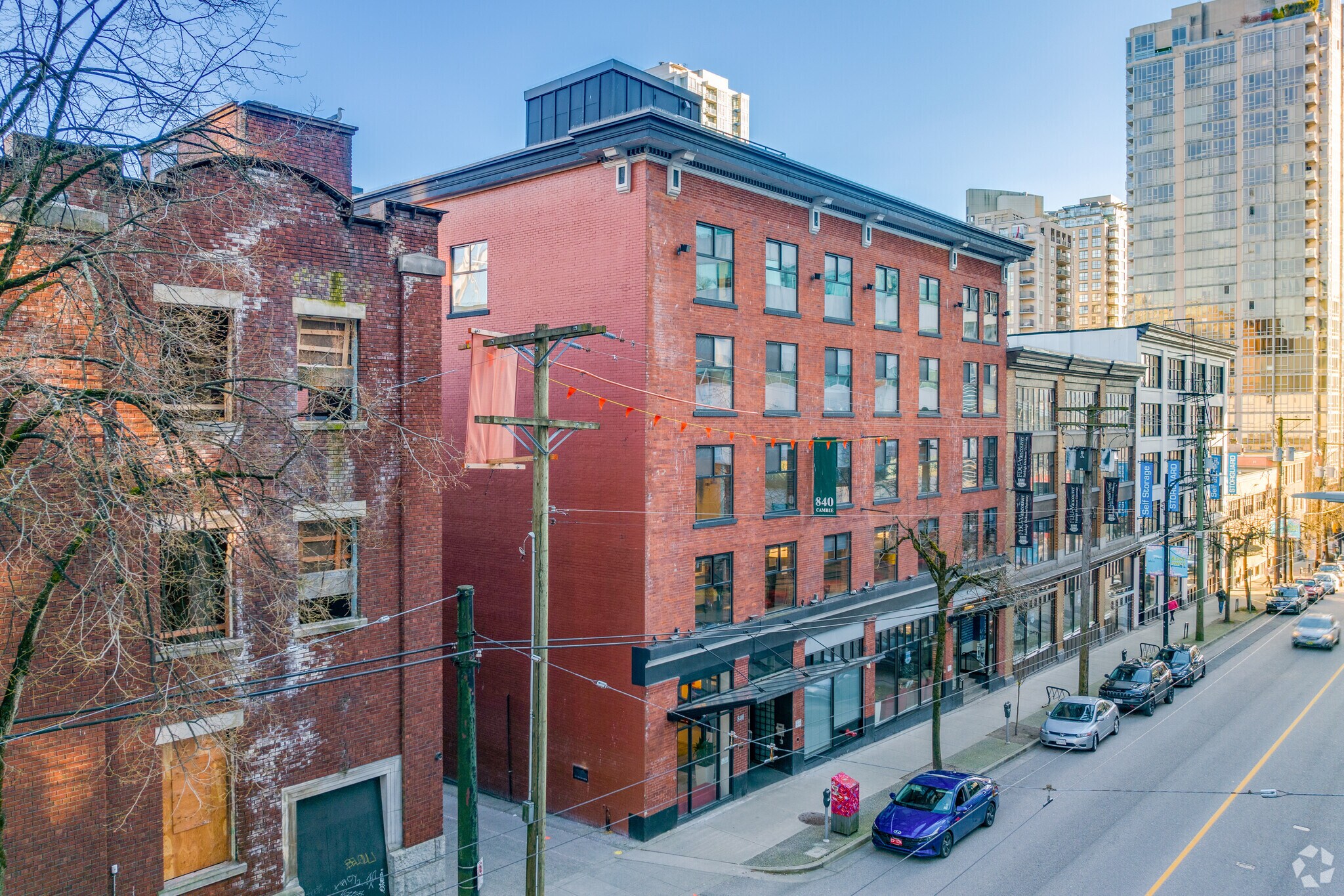 840 Cambie St, Vancouver, BC à vendre Photo principale– Image 1 sur 5