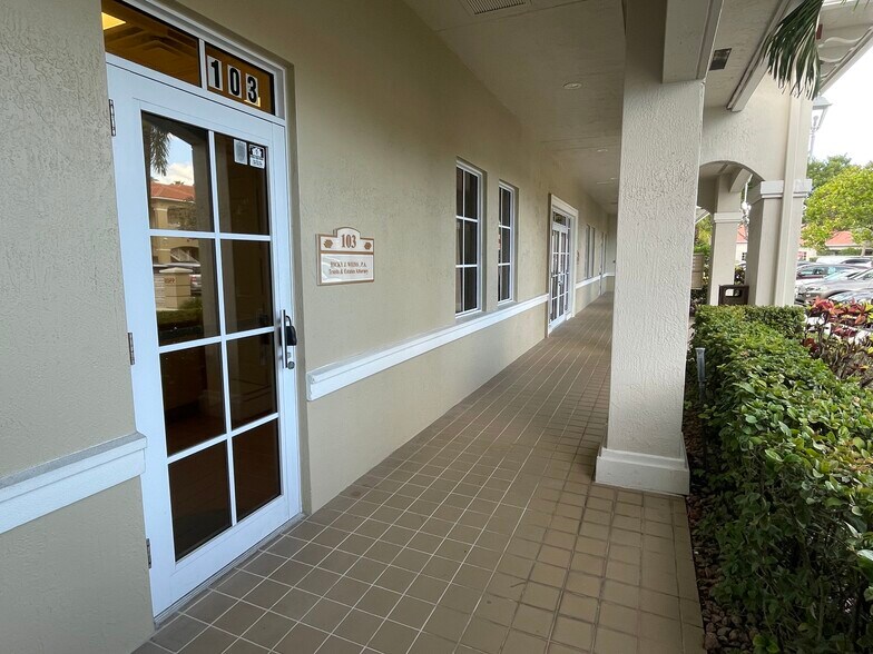 5501 N University Dr, Coral Springs, FL à vendre - Photo de l’immeuble – Image 2 sur 41