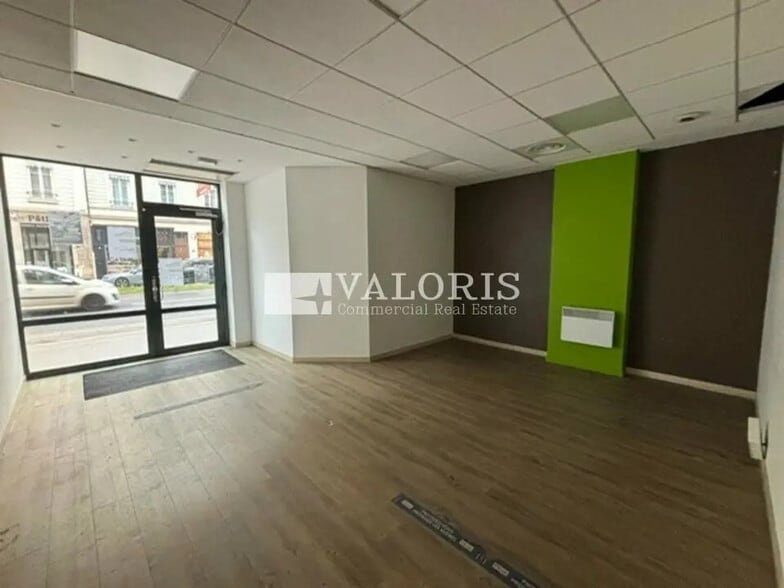 Local commercial dans Lyon à louer - Photo de l’immeuble – Image 3 sur 10
