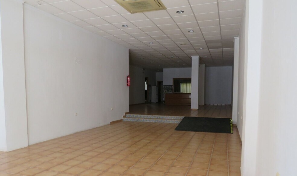 Local commercial dans València à vendre - Photo de l’immeuble – Image 1 sur 9