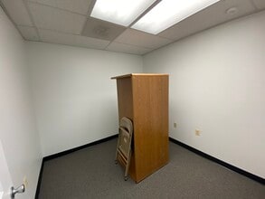 10529-10535 Crestwood Dr, Manassas, VA à louer Photo intérieure– Image 1 sur 12