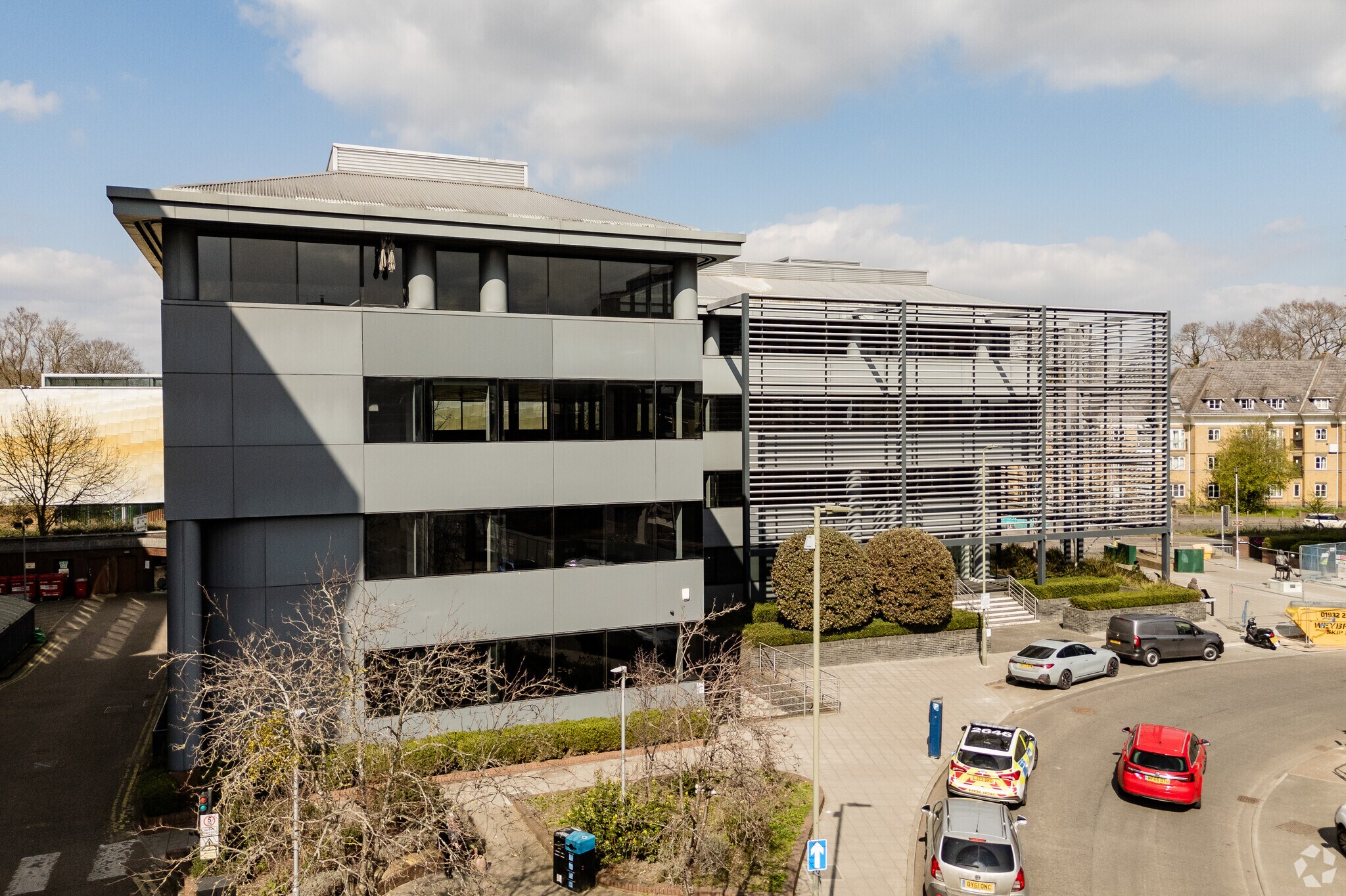 1 Christchurch Way, Woking à louer Photo principale– Image 1 sur 3