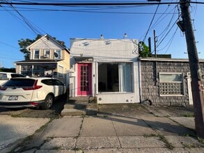 10 Willowdale Ave, Port Washington, NY à louer Photo intérieure– Image 2 sur 9