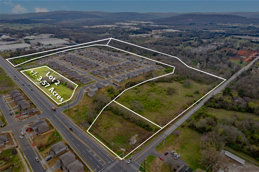 1640 S Morningside Dr, Fayetteville, AR à vendre - Photo de l’immeuble – Image 3 sur 18