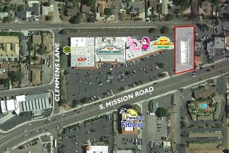 Plus de détails pour 1328-1418 S Mission Rd, Fallbrook, CA - Local commercial à louer