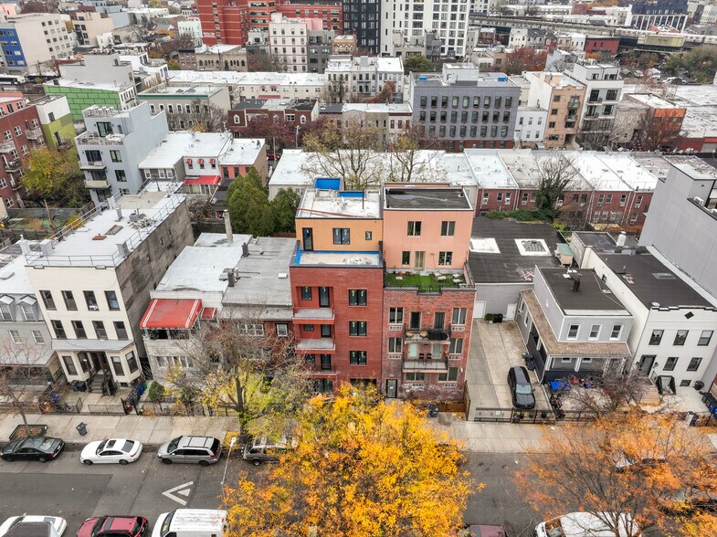 55 Stanhope St, Brooklyn, NY à vendre - Photo de l’immeuble – Image 2 sur 16