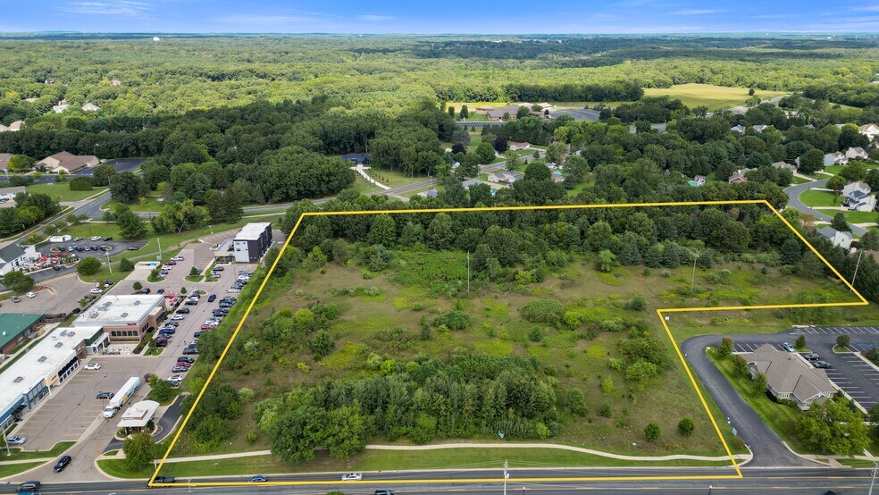 6850 Q Ave, Kalamazoo, MI à vendre - Photo de l’immeuble – Image 2 sur 3
